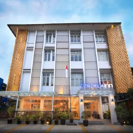 Cordela Inn Bengkulu Отели в г. Бенгкулу