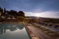 Borgo Il Poggiaccio Residence - Pool