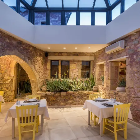 Spilia Village Hotel & Villas