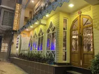 Hotel North Star Near Mall Road Hotels near Lloyd Botanical Garden