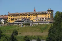 Grand Hotel Astoria Hotels in Tenna