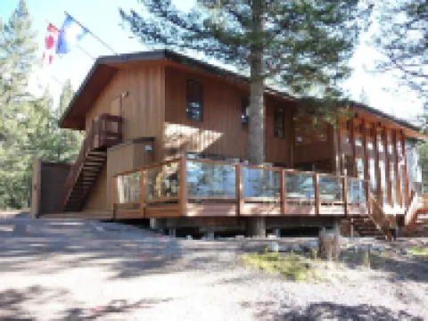 Canmore Alpine Hostel - Alpine Club of Canada Hotels in 