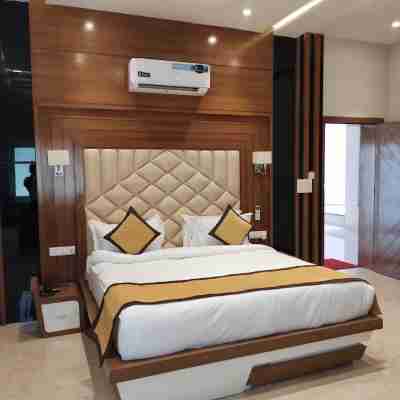 Club 21by Sariska Fun City Rooms