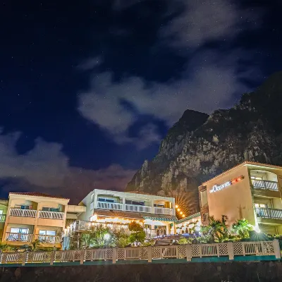 Jeju the Ocean Hill Pension Hotels near معبد سانبانغولسا