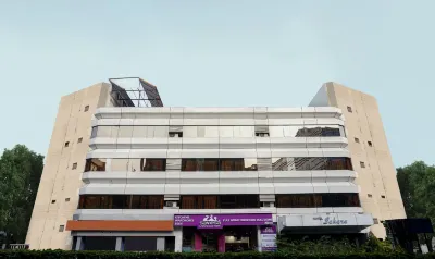 Treebo Sahara 希瓦吉納加爾 鄰近E 廣場（E-square）的酒店