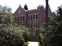 Hilton Garden Inn Tallahassee Central Các khách sạn gần Co-Cathedral of St. Thomas More