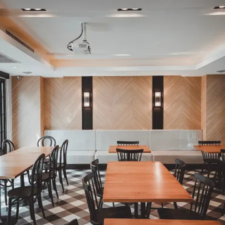 Ava Hotel Отели рядом с достопримечательностью «Big C  Питсанулок»