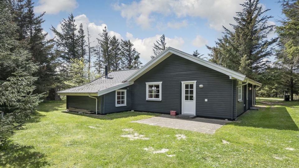 "Vaska" - 550m from the Sea