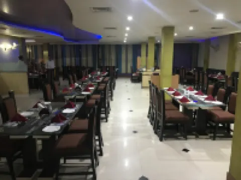 Hotel Minakshi International Hôtels à : 