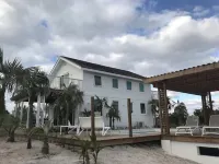 La Bougainvillea Hotel and Villas Hotel a 