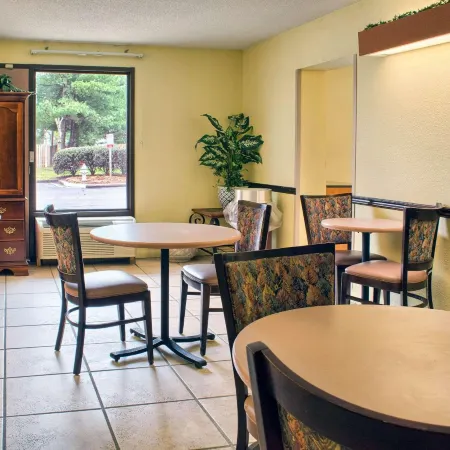 Econo Lodge