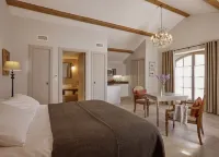 Château St Pierre de Serjac Hotels in Faugeres