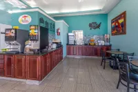 Super 8 by Wyndham Nau/Downtown Conference Center - breakfast