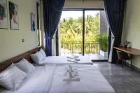 Kampot Tropical Village Hotels in Makprang