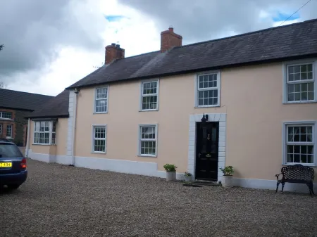 Lisnafillan Lodge Отели в г. Баллимина