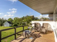 "Tomine" - 500m to the Fjord