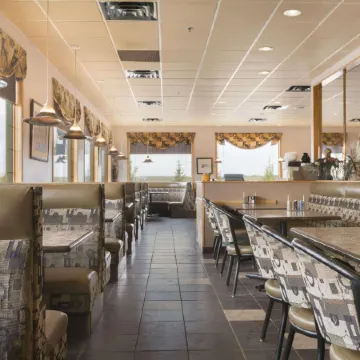 Super 8 by Wyndham Drayton Valley