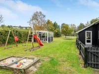 "Kalli" - 350m to the Fjord Hotels in Storvorde