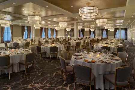 The Tremont House, Galveston, a Tribute Portfolio Hotel Отели рядом с достопримечательностью «Парк Сивулф»