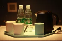 Hongzehu Jinjiuling Hotel
