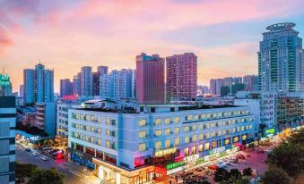 Mount Lu Wan Hai Heart Service Hotel (Jiujiang Pier 4 pedestrian street, Yan Shui Kiosk)