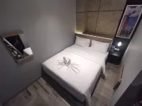 Weis Hotel Simpang Lima Semarang