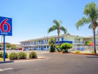 Motel 6 Tulare, CA Hotels in Tulare