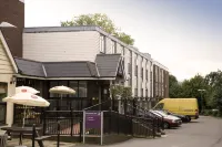Premier Inn Epsom South Hotels in Epsom