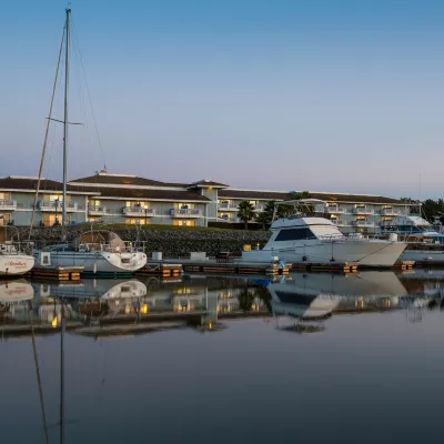 The Marina Inn on San Francisco Bay Hotels near Mills College
