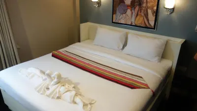 วี 30 สุขุมวิท โรงแรมใกล้เดอะ เครสท์ สุขุมวิท 34