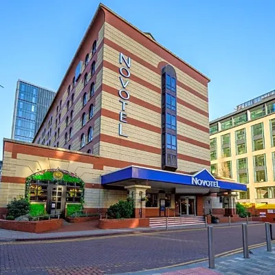 Novotel Birmingham Centre Hotels near Ikon Gallery