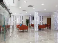 Porcel Sabica Hotels near Carrefour