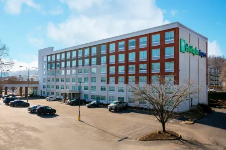 Holiday Inn Express Charleston-Civic Center Отели в г. Чарльстон