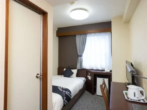 Business Hotel Shinkawa Ube Hotels near Suzumeda Station