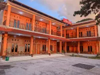 Artica Hotel & Homestay Hotels in Tawangmangu