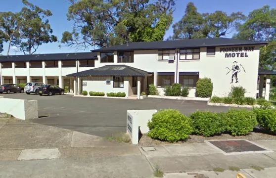 先鋒路汽車旅館