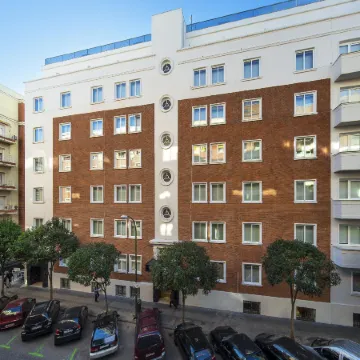 NeoMagna Madrid Отели рядом с достопримечательностью «Улица Серрано»