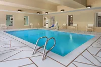 Country Inn & Suites by Radisson, Brunswick I-95, GA - Pools