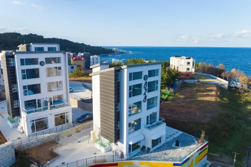 Donghae 828 Ocean View Spa Pension - WiFi
