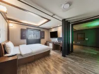 Suwon Station J Hotel Hotels near Seoho Park