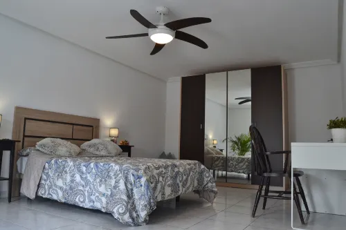 Elegant Townhouse with Shared Pool in Torrevieja