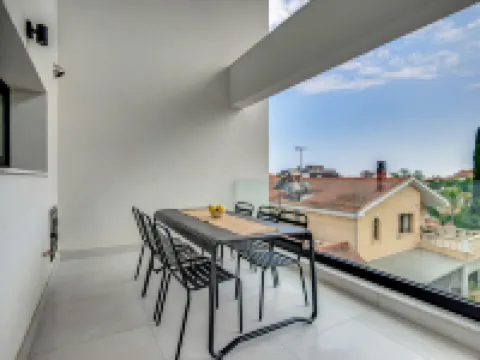 Sanders Elgio - Cute 2-Bdr Apt with Balcony Hoteles en Agios Athanasios