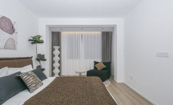 Xiangxiang Homestay (Jiangyin Street)