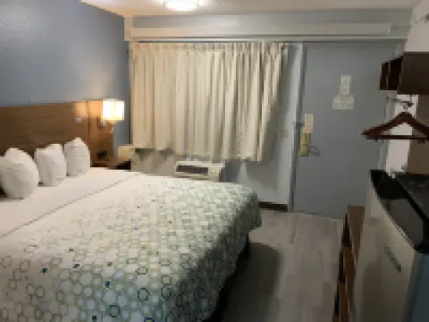 HomeTowne Studios Mystic - New London