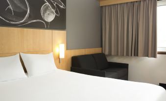 Ibis 3 Lacs Neuchatel Hotel