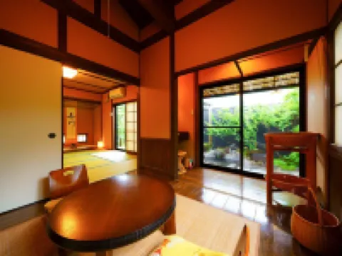 六妙温泉湯日式旅館 鄰近湯布院昭和館的酒店