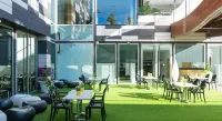 Hotel Zentral Ave Hotels near Palacio de Congresos de Zaragoza