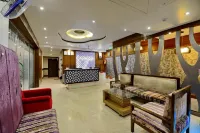 Hotel Emerald - parkir