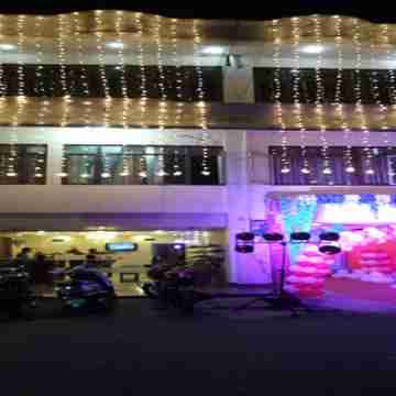 Natraj Palace Hotel Exterior