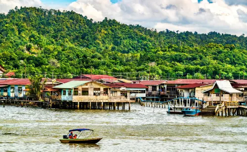 Co.Living Hostel Bandar Hotels in Kota Batu